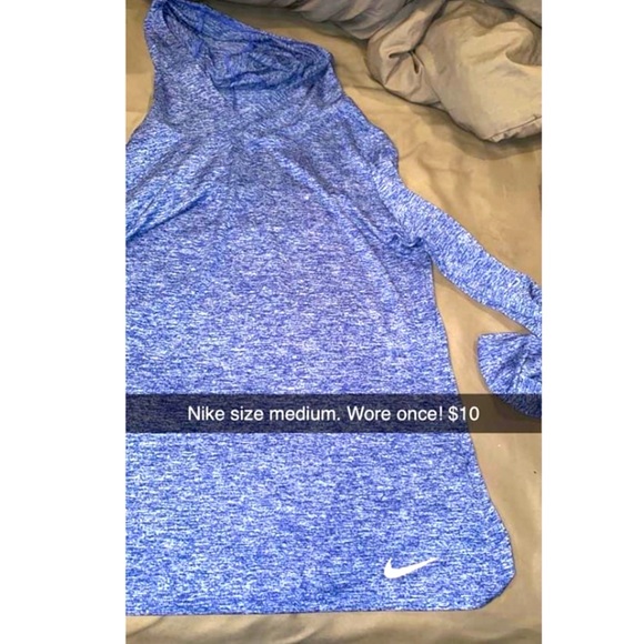 Blue Nike size medium shirt with hood - Picture 2 of 2